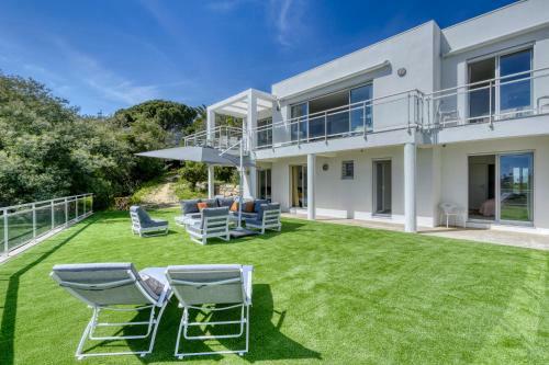 Belle Villa Contemporaine Avec Vue Mer