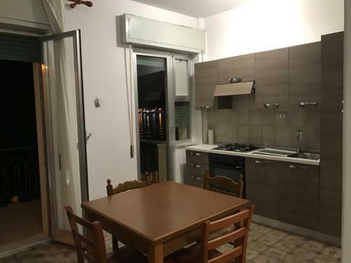 Tysandros Seaview Apartments