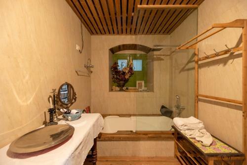 Hydrangea-pet-friendly 1br In Mussoorie