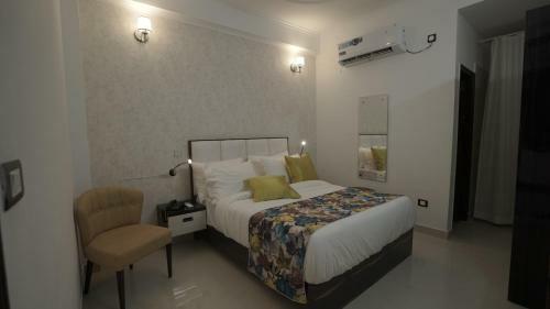 Apartamento M K Hotel And Restaurant