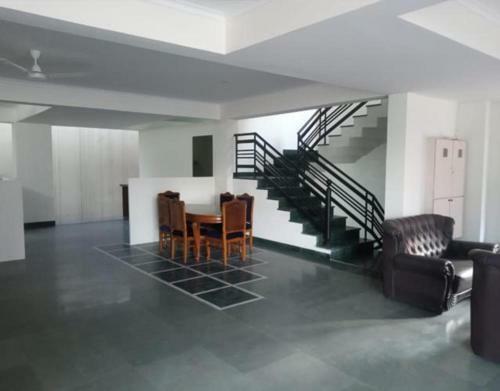 Hostal Sai Residences