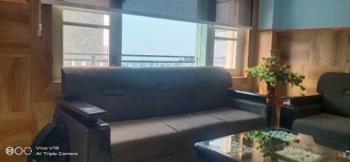 Samar Holiday Inn