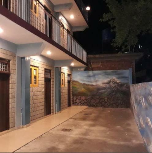 Hostal Ishwar Guesthouse