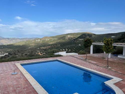 6-bed 5-bath Villa With Large Private Pool