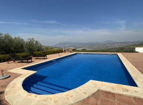 6-bed 5-bath Villa With Large Private Pool