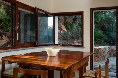 Homey Experience - White Villa Panorama