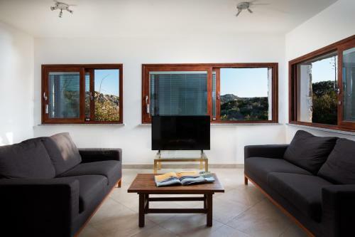 Homey Experience - White Villa Panorama