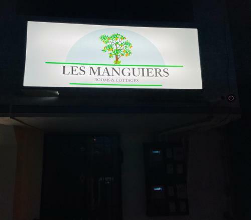 Hostal Les Manguiers Rooms And Cottages