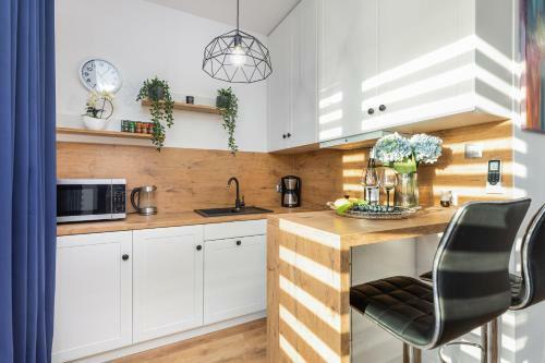 Blue Wave Apartment By Renters