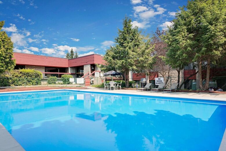 Hotel Clarion Resort Pinewood Park