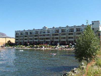 Holiday Inn Hotel & Suites Osoyoos