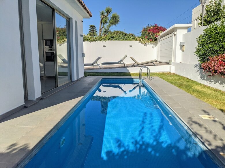 Coral Beach Aparthotel