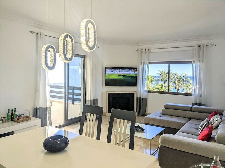 Coral Beach Aparthotel
