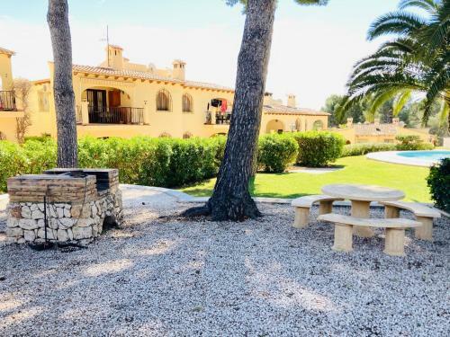 Apartamento Con Terraza En Complejo Con 2 Piscinas