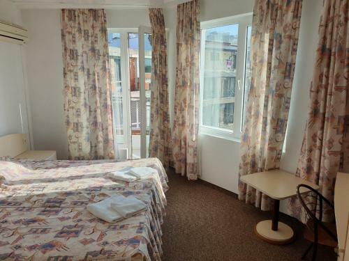 Family Hotel Elit