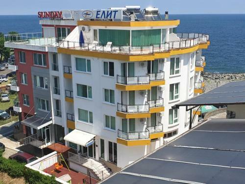Family Hotel Elit