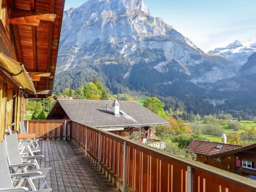 Holiday Home Chalet Ahornen
