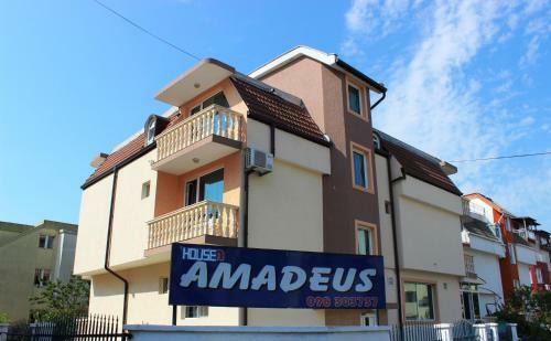 Hostal Villa Amadeus