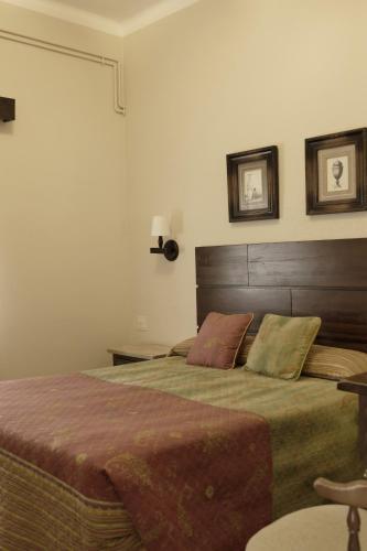 Hostal Canig�