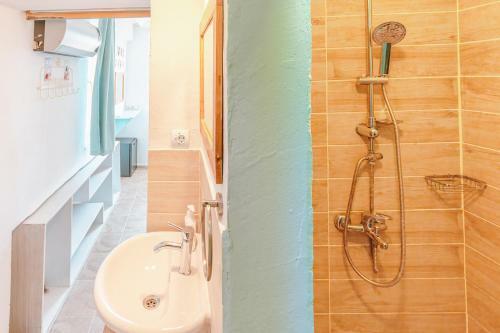 Kuytu Terrace Bed And Breakfast