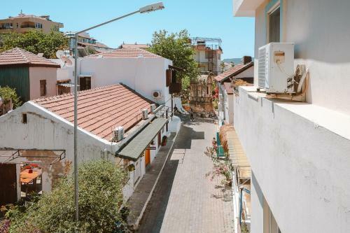 Kuytu Terrace Bed And Breakfast