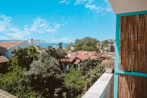 Kuytu Terrace Bed And Breakfast