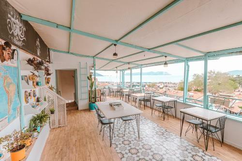 Kuytu Terrace Bed And Breakfast