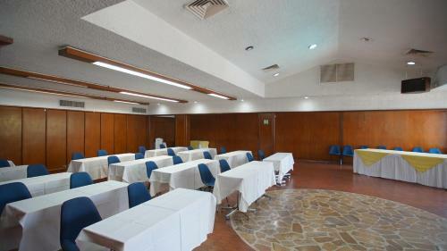 Hotel Bachue Girardot