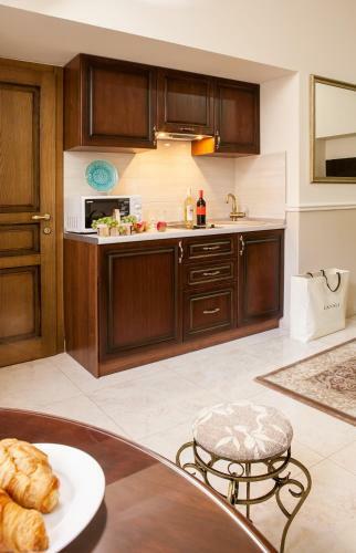 Theatre Boutique Apart-hotel