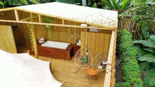 Seren Glamping