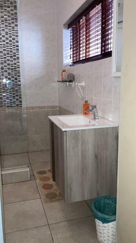 Hostal Brown Jug Guest House