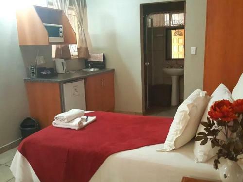 Hostal Gemstone Guest House