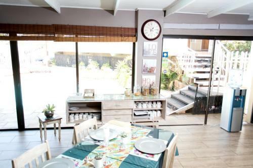 Hostal Gemstone Guest House
