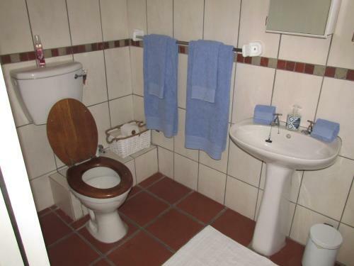 Hostal Due South Guest House