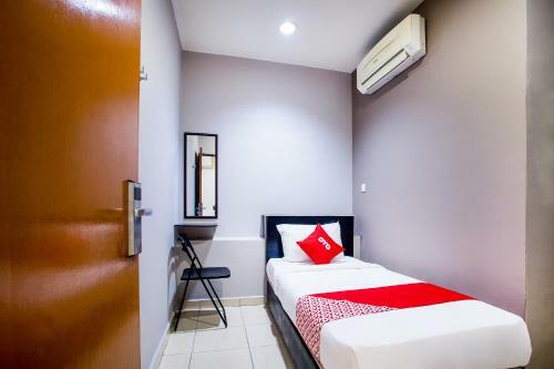 Oyo 44097 Avatarr Hotel