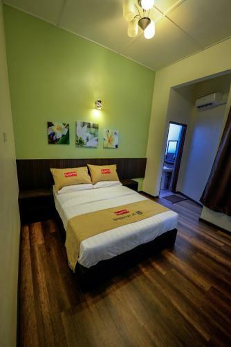 Palm City Villa