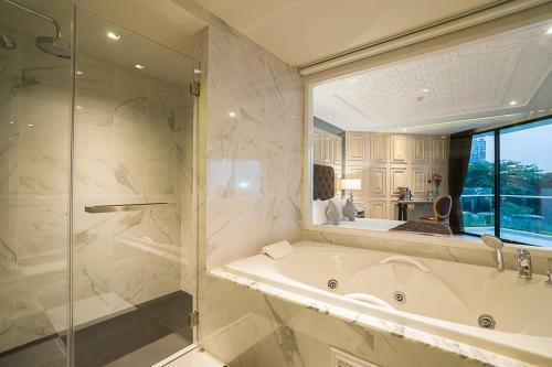 Hotel Mera Mare Pattaya - Sha Extra Plus