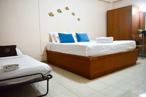 Hostal Smile Court