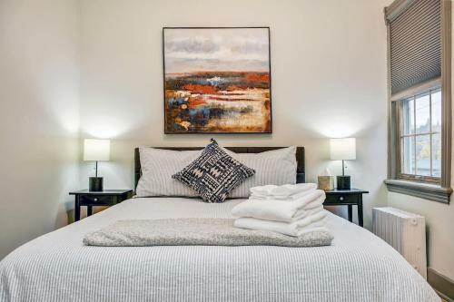 Heritage Home, Byward Market Steps From Your Door!