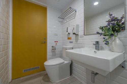 Albergue Bouti City Capsule Inn