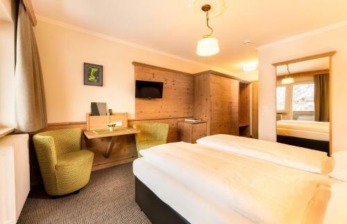 Hotel Garni Entstrasser