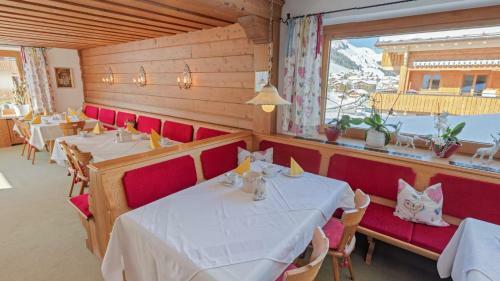 Bed & Breakfast Haus Schrofenstein