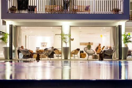 Sea Sense Boutique Hotel
