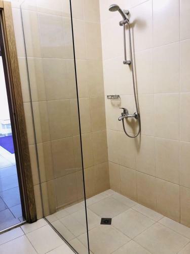 Hotel Executive Rooms And Suites Play