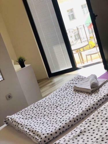 Hotel Executive Rooms And Suites Play