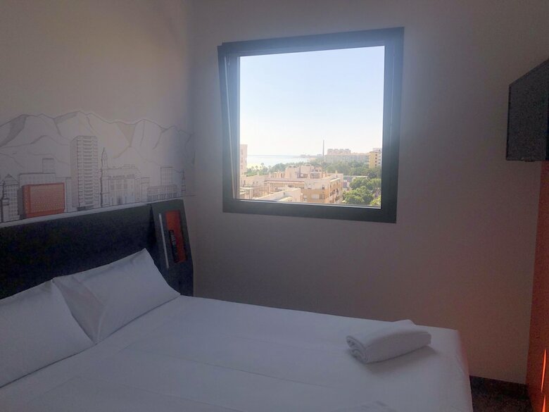 Hostal Easyhotel Malaga City Centre