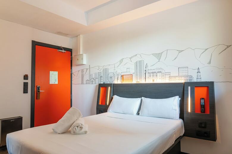 Hostal Easyhotel Malaga City Centre