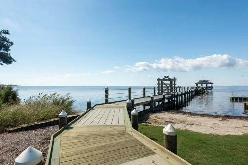 Spectacular Sunset Beach House Cb105