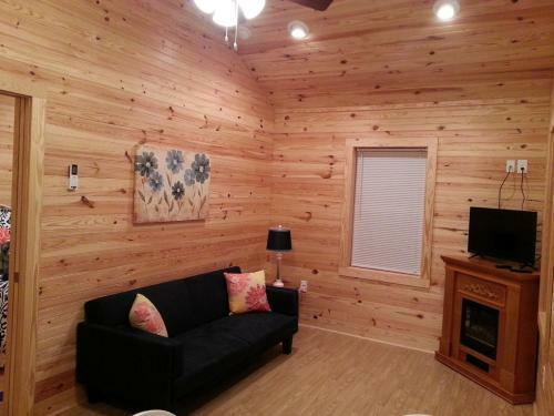Moonlight Lake Rv Park And Cottages
