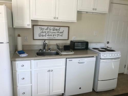 Moonlight Lake Rv Park And Cottages